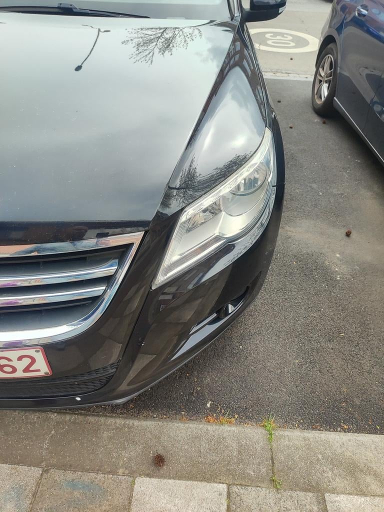 Volkswagen Tiguan, Auto's, Voorwielaandrijving, Euro 5, 4 cilinders, Zwart