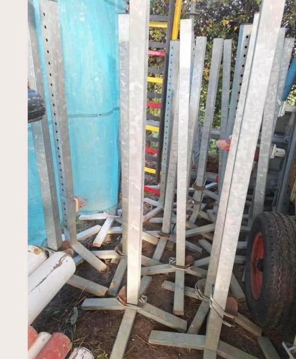 Springstaanders, Ophalen, Zo goed als nieuw