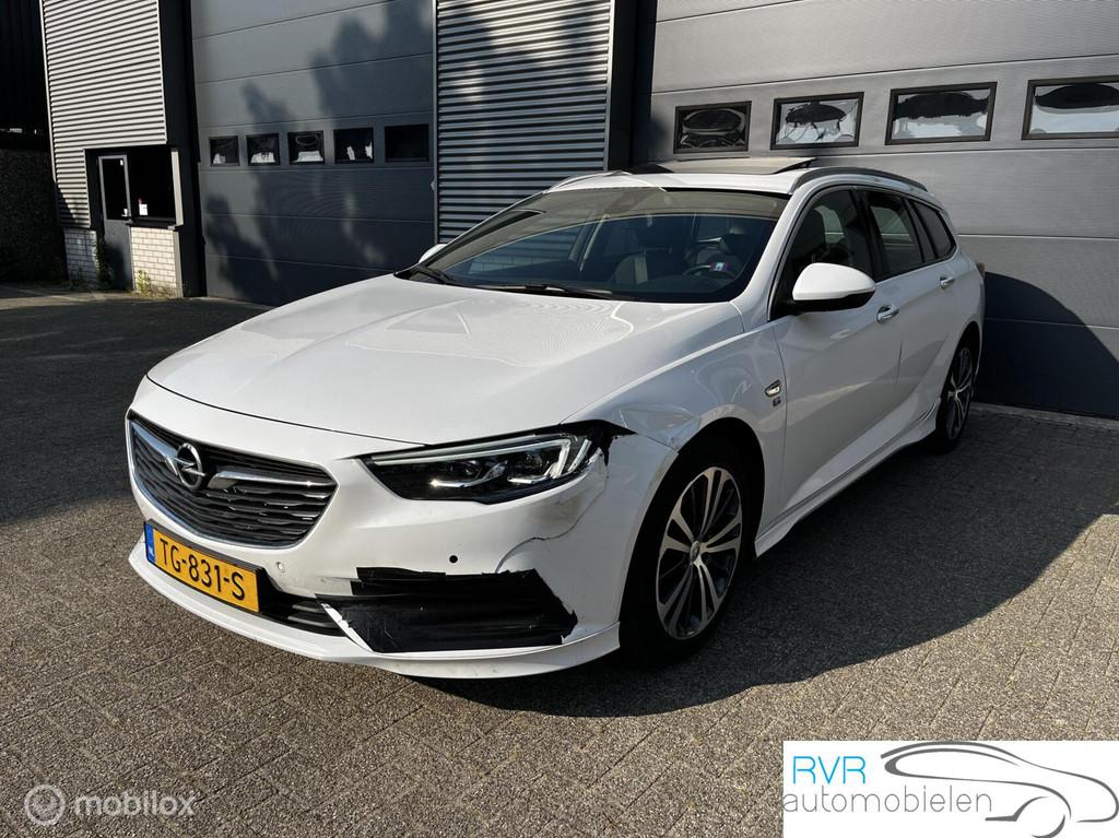 Opel Insignia Sports Tourer 1.5 Turbo OPC LINE / PANODAK, Auto's, Voorwielaandrijving, 730 kg, 4 cilinders, Leder en Stof