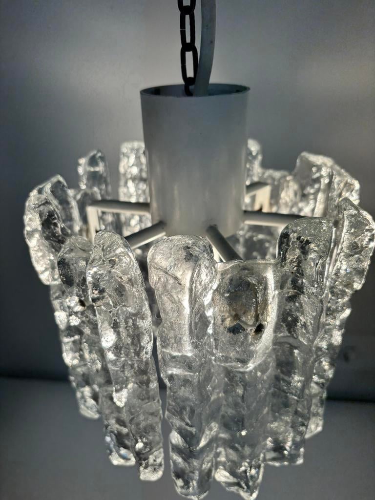 Design icoon : vintage Kalmar Franken IJsglas Hanglamp, Huis en Inrichting, Lampen | Kroonluchters, Ophalen of Verzenden, Zo goed als nieuw