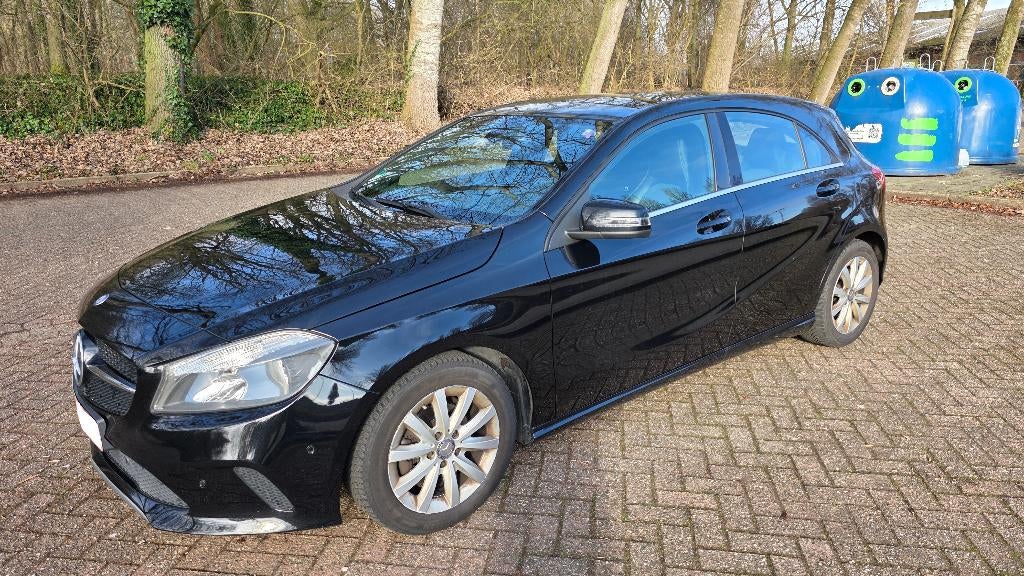 Mercedes-Benz – goed onderhouden – BTW aftrekbaar – 10990€, Auto's, 4 cilinders, Zwart, USB, Overige kleuren