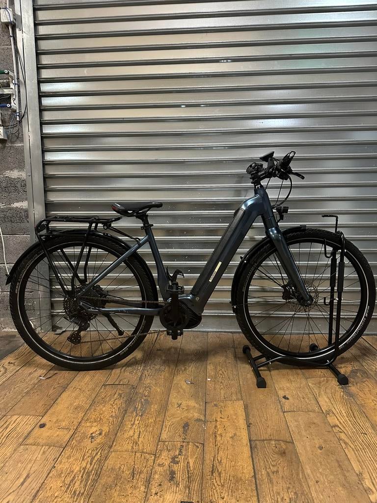 Vélo Stilus e Touring Bosch CX, Vélos & Vélomoteurs, 51 à 55 cm, 50 km par batterie ou plus, Enlèvement, Giant