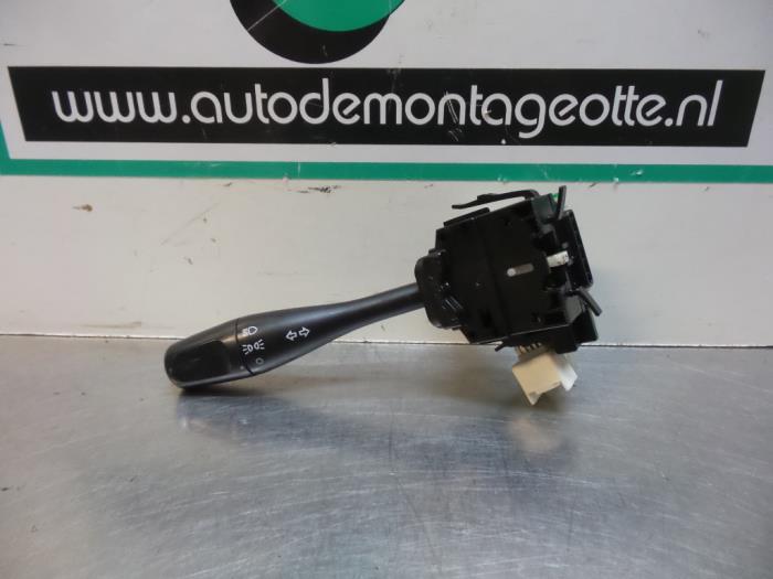 Commutateur feu clignotant d'un Mitsubishi Space Wagon (Spac, -, 3 mois de garantie, Utilisé, Mitsubishi