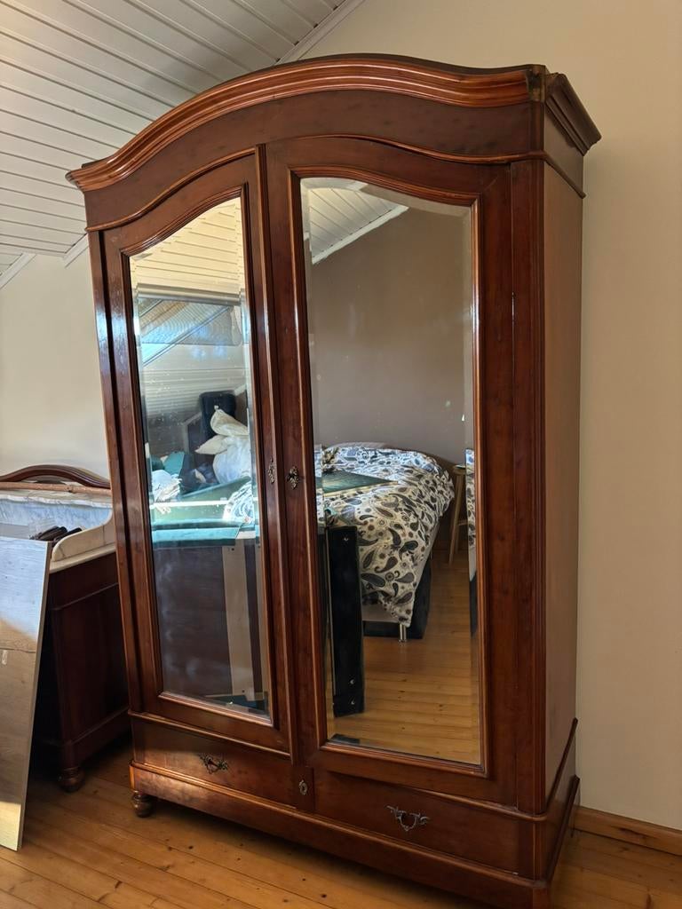 Antieke kast, Ophalen