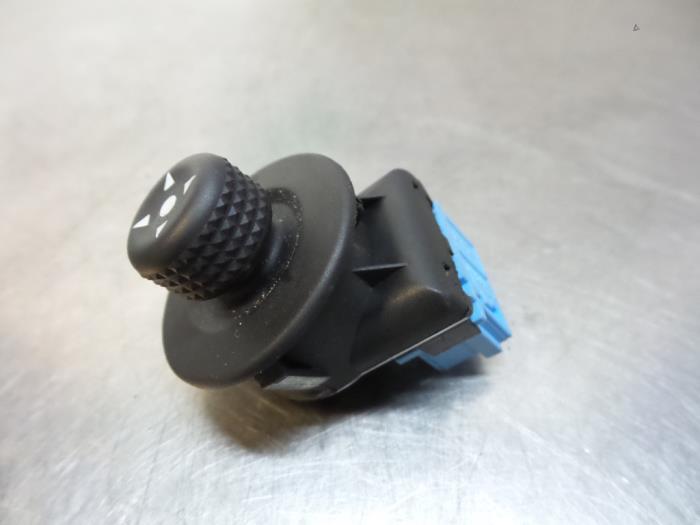 Commutateur rétroviseur d'un Peugeot Partner (Partner 02-), -, Utilisé, -, Peugeot