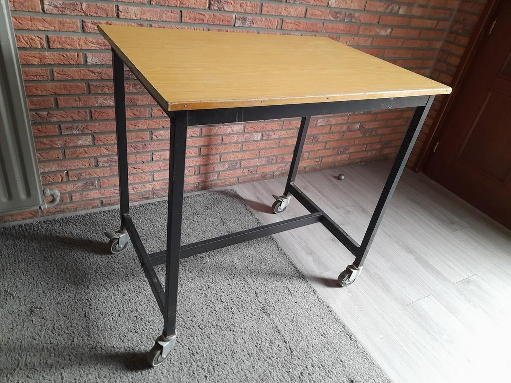 Handige roltafel bijzettafel, Maison & Meubles, Tables | Tables d'appoint, Enlèvement