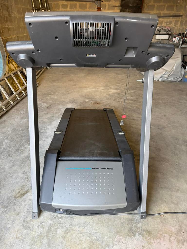 Tapis de course Pro-Form 585 perspective, Sports & Fitness, Appareils de fitness, Enlèvement, Comme neuf, Tapis roulant