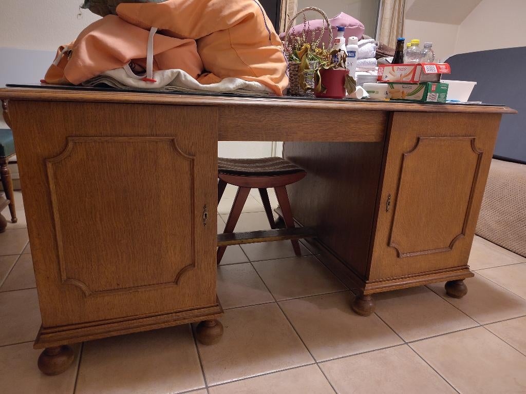 Table de bureau et armoire, Maison & Meubles, Bureaux, Comme neuf, Enlèvement