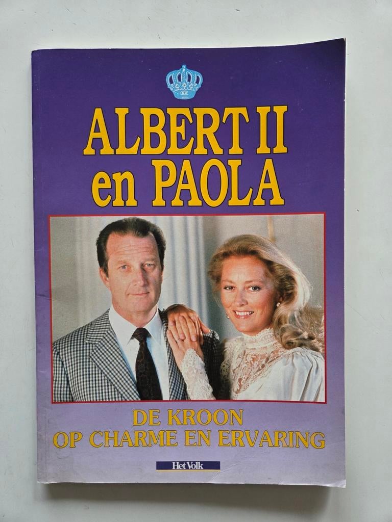 Albert en Paola, Boeken, Ophalen of Verzenden, Gelezen