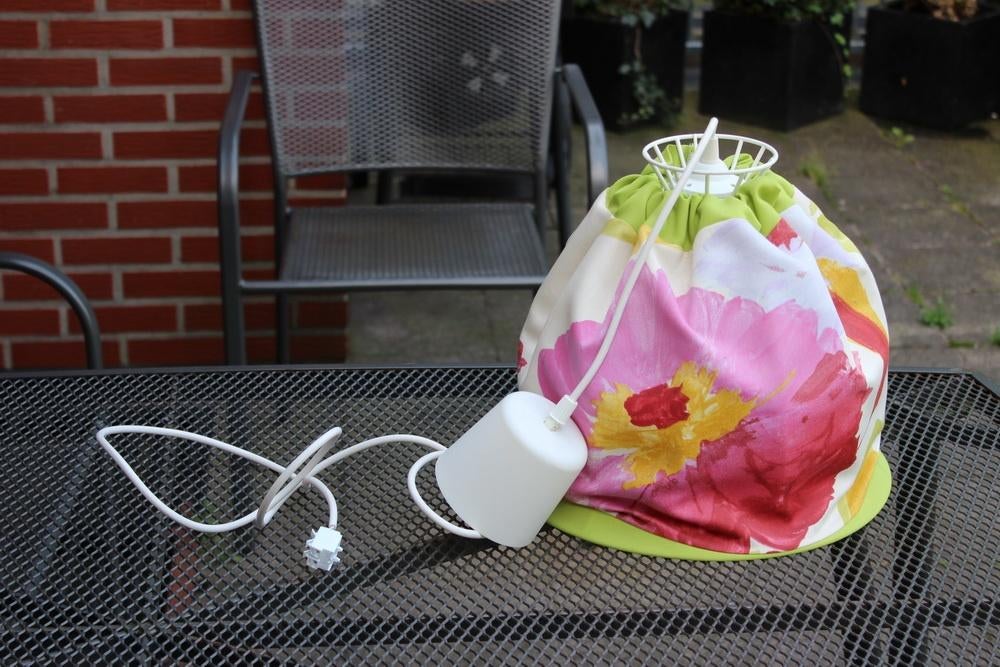 Hanglamp voor in de kinderkamer met bijpassende jurk, Kinderen en Baby's, Kinderkamer | Inrichting en Decoratie, Ophalen of Verzenden