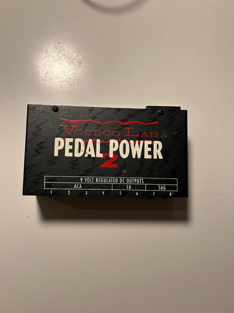 Voodoo lab pedal power 2, Muziek en Instrumenten, Ophalen of Verzenden, Zo goed als nieuw