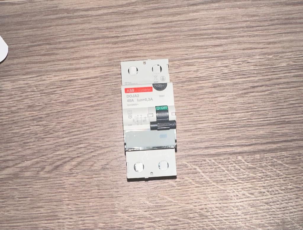 Vynckier (ABB) - Differentieel DOJA 240/300, Doe-het-zelf en Bouw, Ophalen of Verzenden