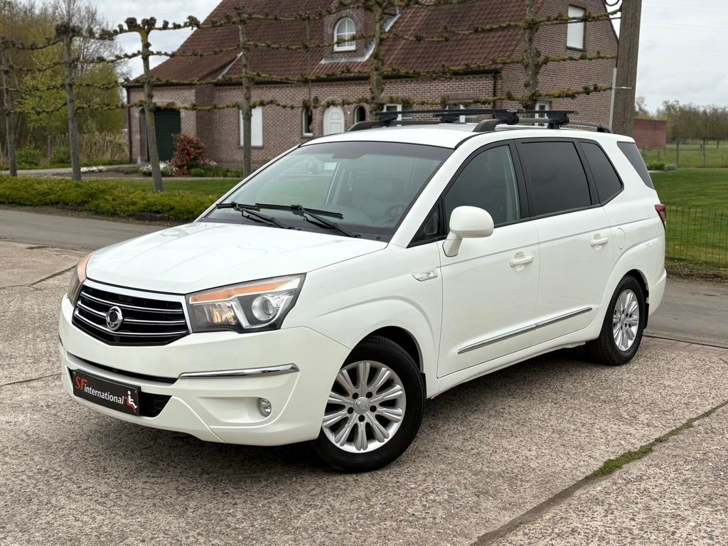 SsangYong Rodius 2.0D Automaat 7zit Trekhaak Export, Auto's, SsangYong, Bedrijf, Te koop, Rodius, ABS, Airbags, Airconditioning