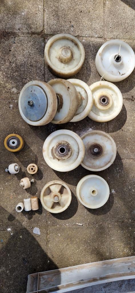Lot de roues et roulettes industrielles (Nylon, Caoutchouc,., Bricolage & Construction, Enlèvement