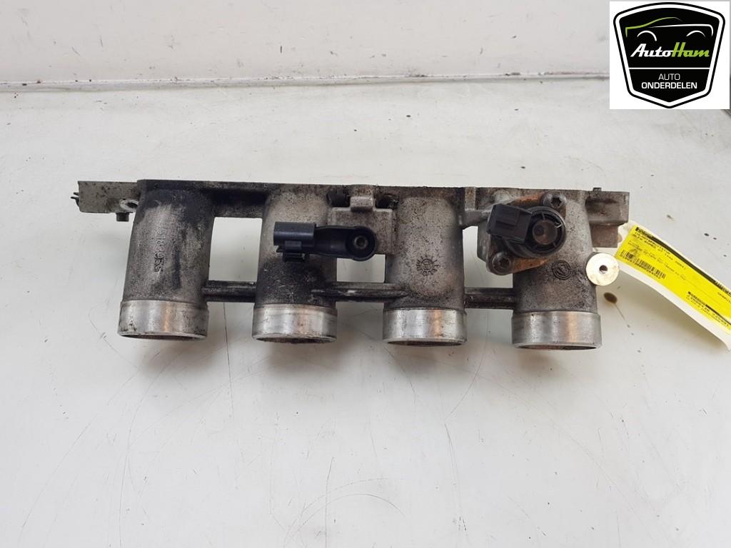 COLLECTEUR D'ADMISSION Alfa Romeo GT (937) (|55183955|), Utilisé, Alfa Romeo