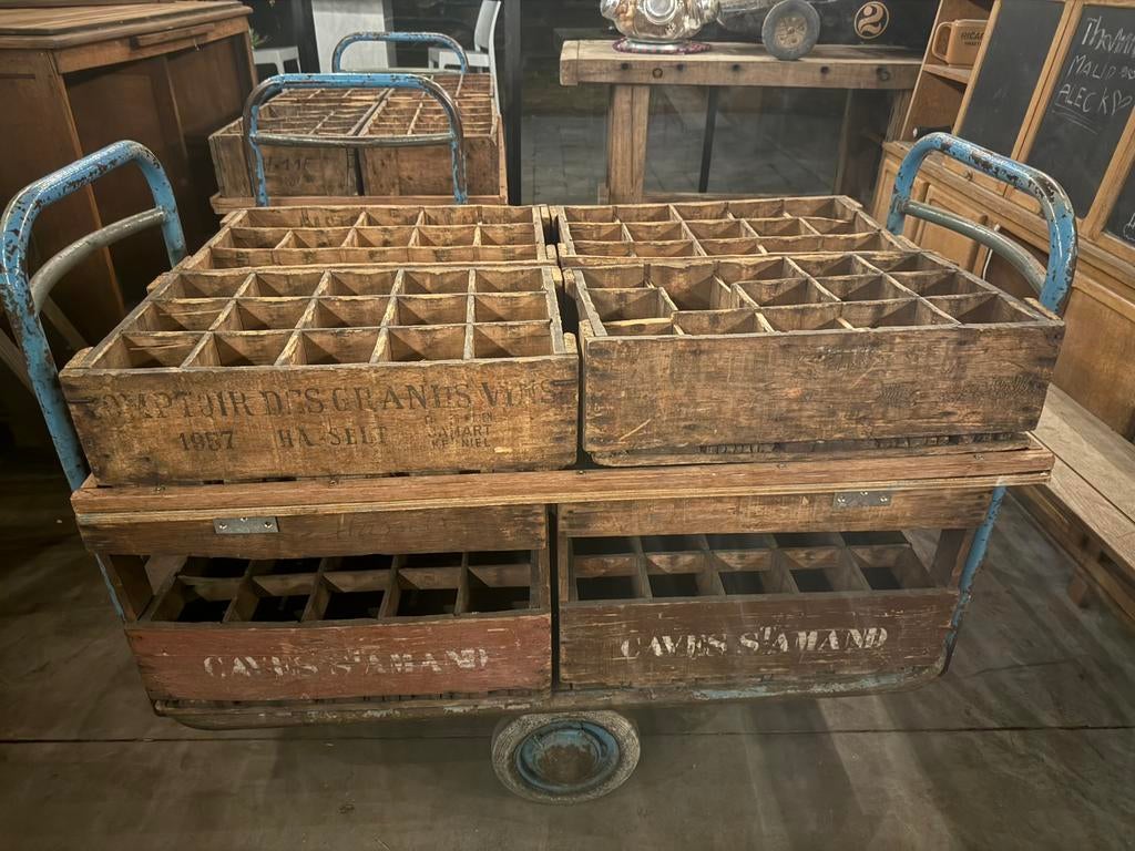 Antieke drankkarren, Ophalen