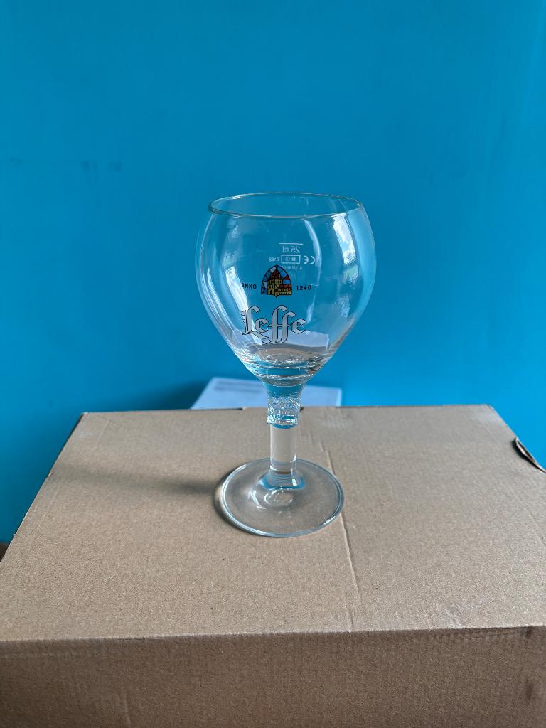 Verre à bière, Divers, Enlèvement, Neuf