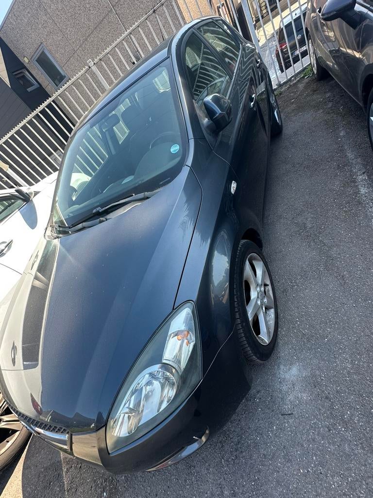 Kia, pour exportation, Autos, Cuir, Cruise Control, Boîte manuelle, 5 portes