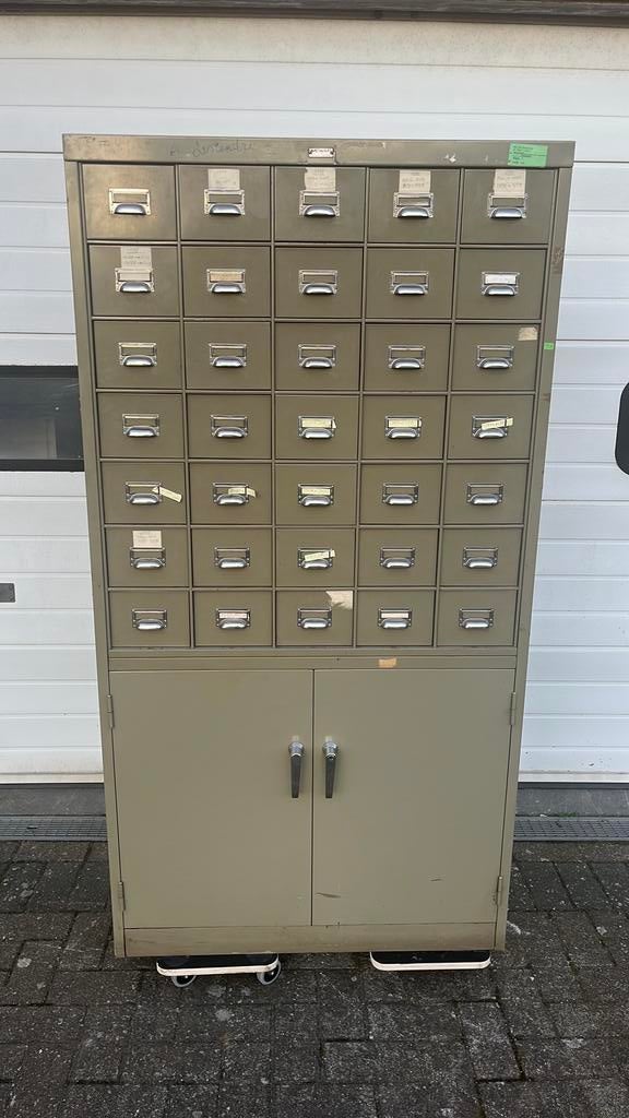 Metalen ladenkast uit archief, Ophalen, Gebruikt