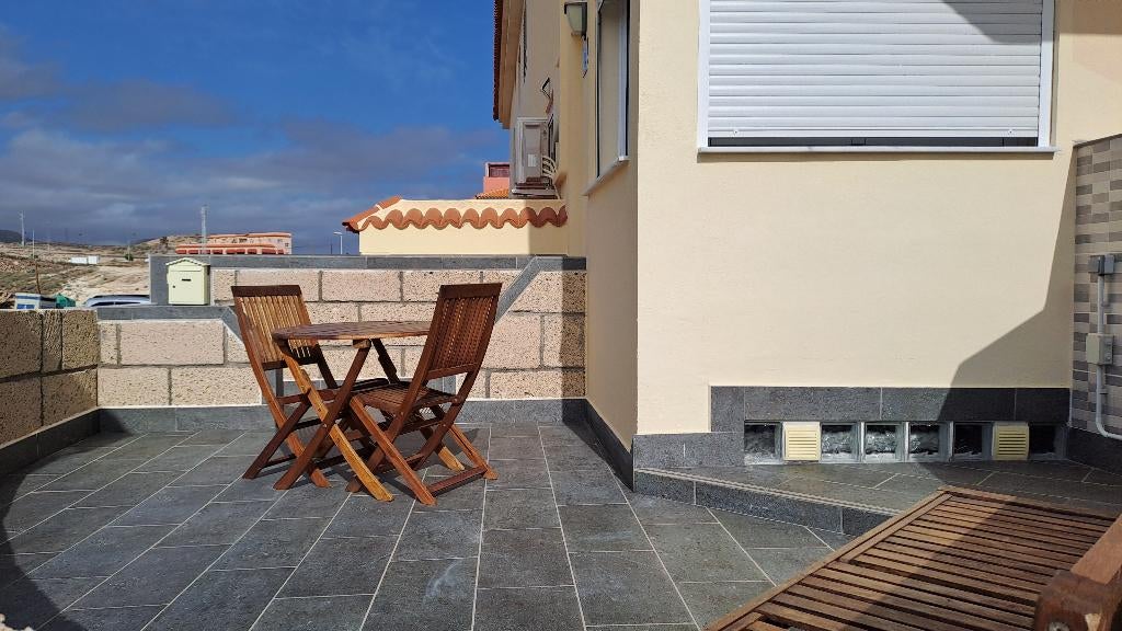 Chalet mitoyen à Arico (Tenerife) Ref SMT01 €, 114 m², Village, Maison d'habitation, 3 pièces