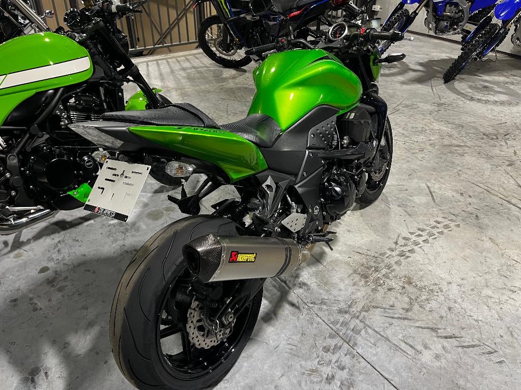 Kawasaki ZR750N - foto 3