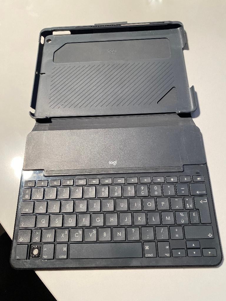 Logitech Slim Folio AZERTY voor Ipad 9.7" Zwart, 9 inch, Ipad 9.7", Gebruikt, Logitech