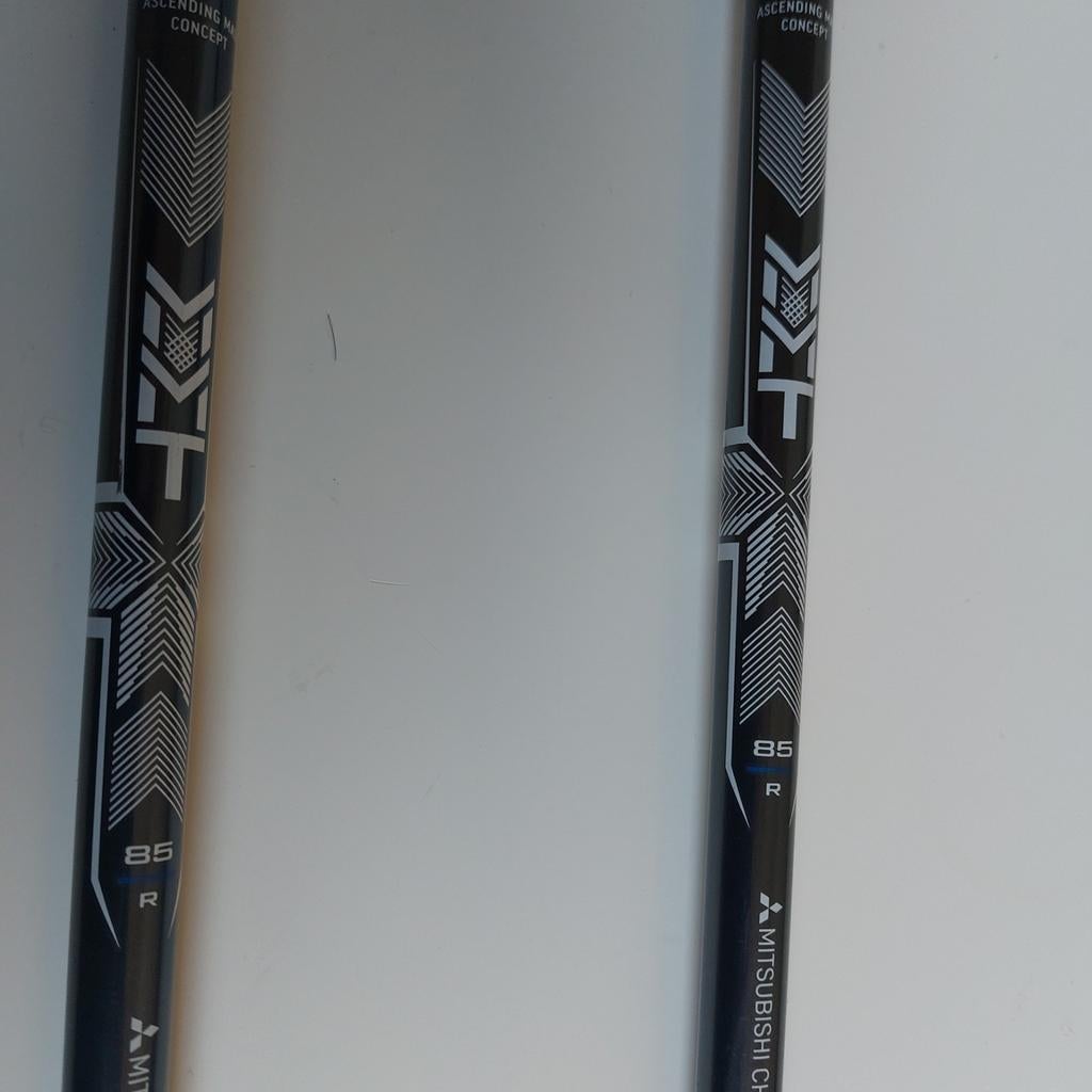 2 Shaft mitsubishi MMT AMC BLUE 85  RÉGULAR FER 6 - FER 5, Sports & Fitness, Golf, Enlèvement ou Envoi