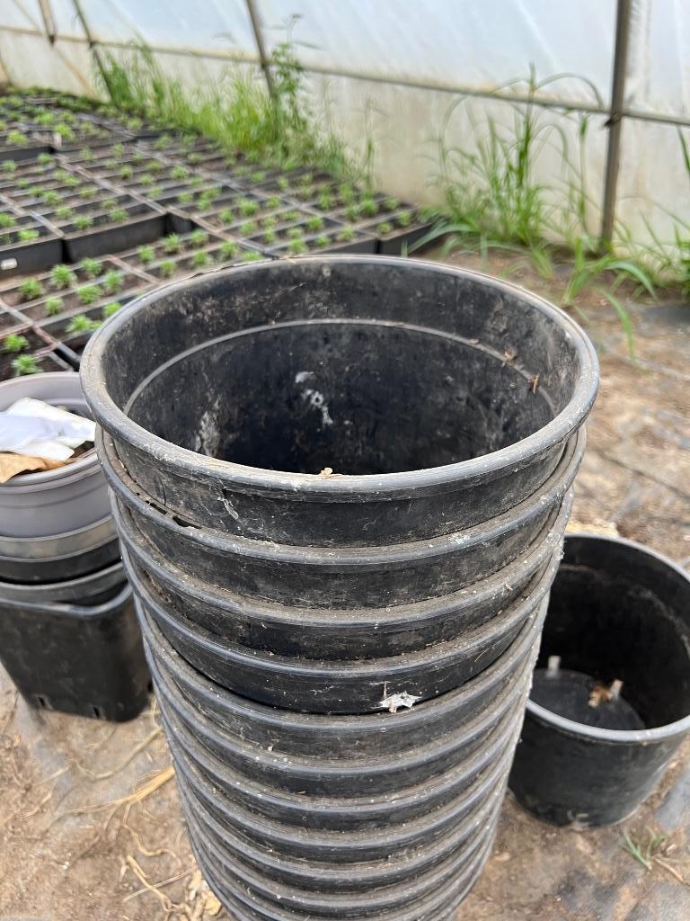 Grote bloempotten harde plastiek 29 x 28 cm, Tuin en Terras, Bloempotten, Zo goed als nieuw, Kunststof, Binnen, Balkon, Tuin, Minder dan 40 cm