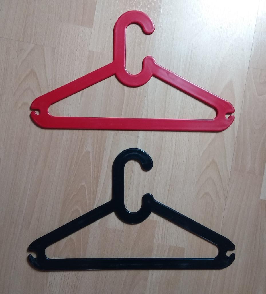 Lot de 6 cintres vintage, 3 couleurs, Vêtements | Femmes, Cintres, Enlèvement ou Envoi