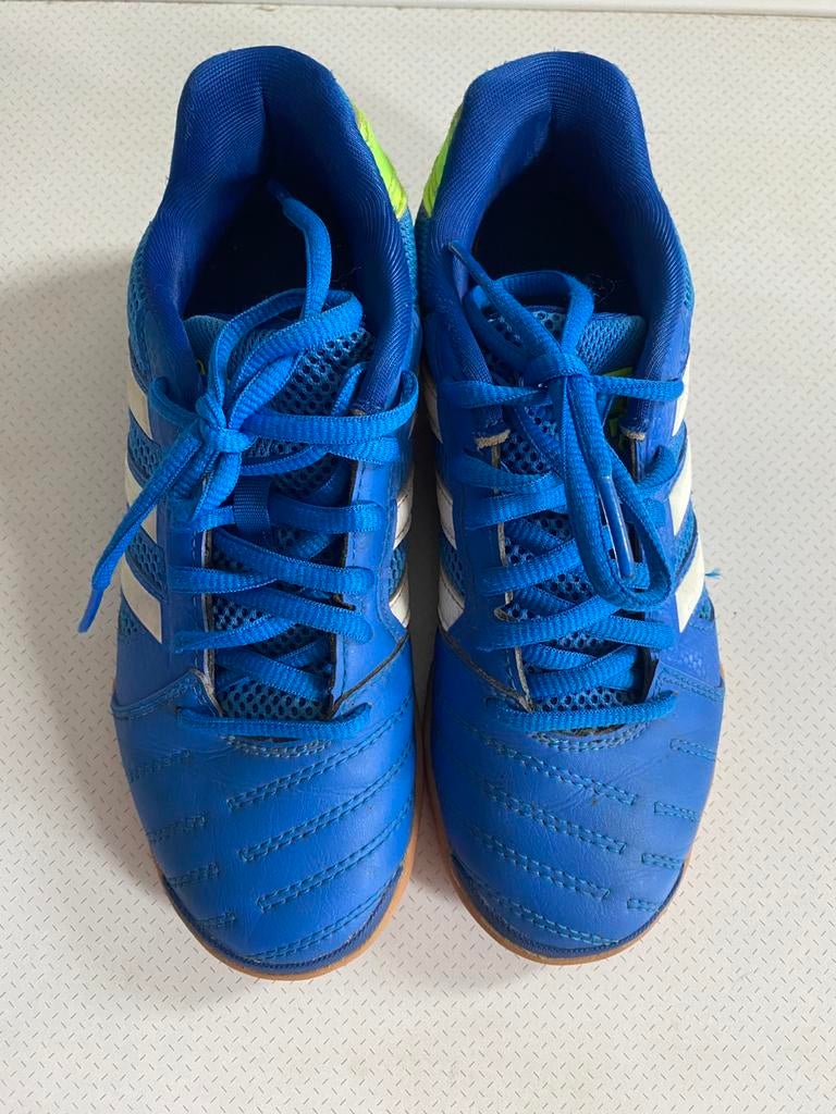 Chaussures de foot en salle Adidas, Enlèvement, Comme neuf, Chaussures