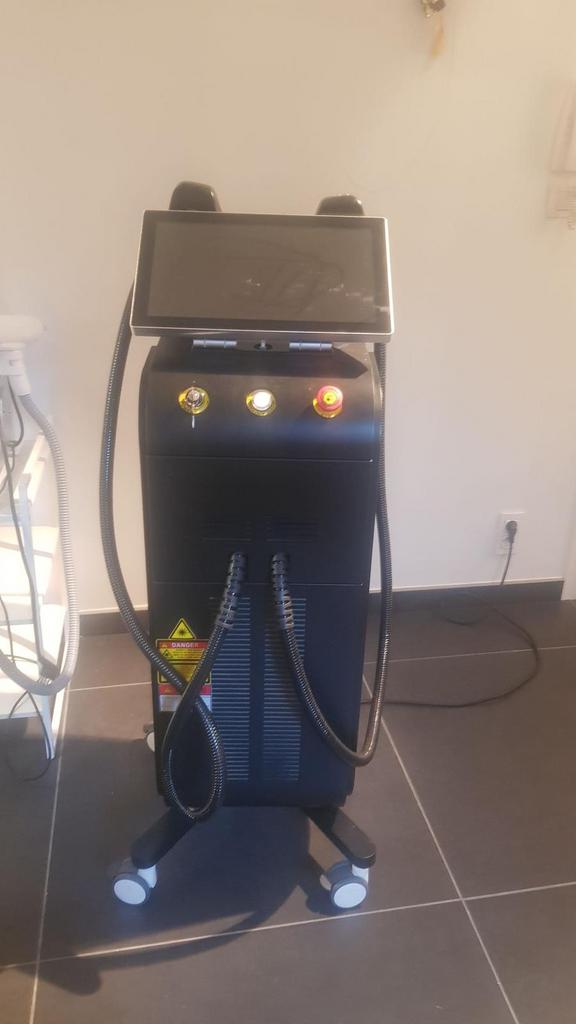 Ice Diode Laser 808nm Professioneel + HIFU Smas lifting, Elektronische apparatuur, Persoonlijke Verzorgingsapparatuur, Ophalen