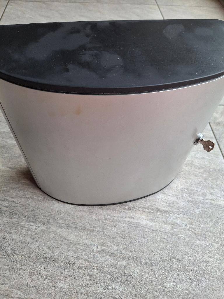 Sleutelkast, Ophalen, Zo goed als nieuw