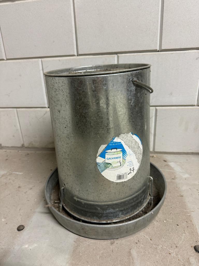 voedersilo kippen, Ophalen, Zo goed als nieuw