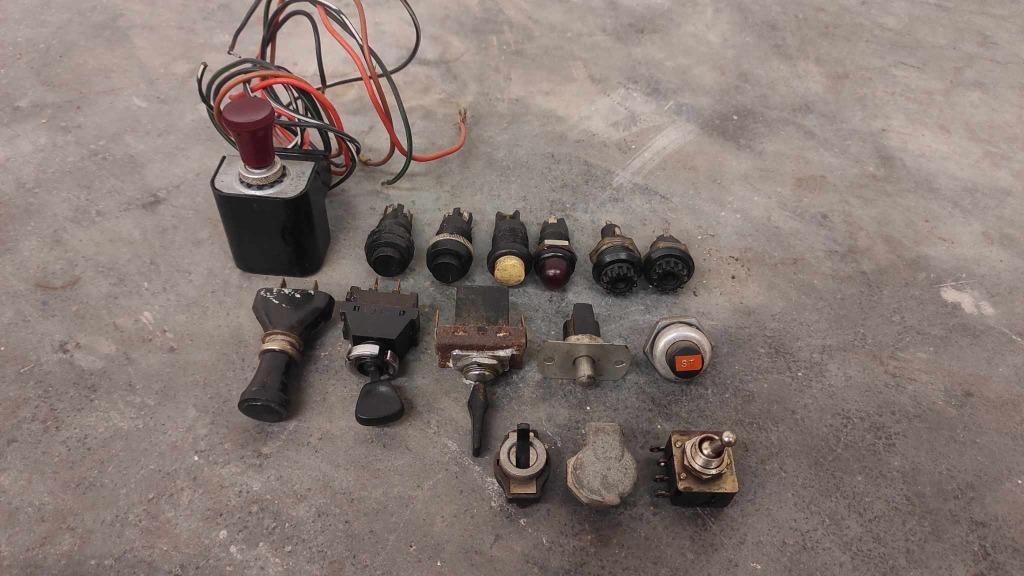 Oldtimer auto schakelaars allerlei, Auto-onderdelen, Ophalen, Overige automerken