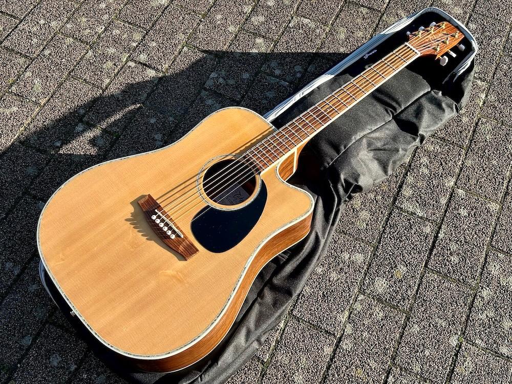 Takamine EG360SC Naturel, Ophalen of Verzenden, Zo goed als nieuw, Western- of Steelstringgitaar, Met (piezo-)element