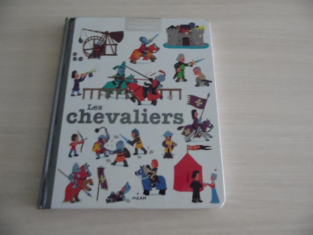 LES CHEVALIERS     MILAN, Livres, Enlèvement ou Envoi, Comme neuf, Non-fiction, Pascale Hédelin