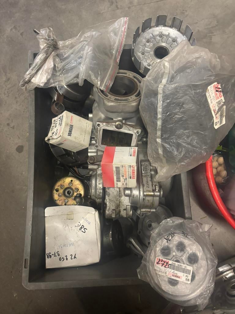 Pièces YZ250 2VM-4SR, Motos, Enlèvement ou Envoi, Utilisé