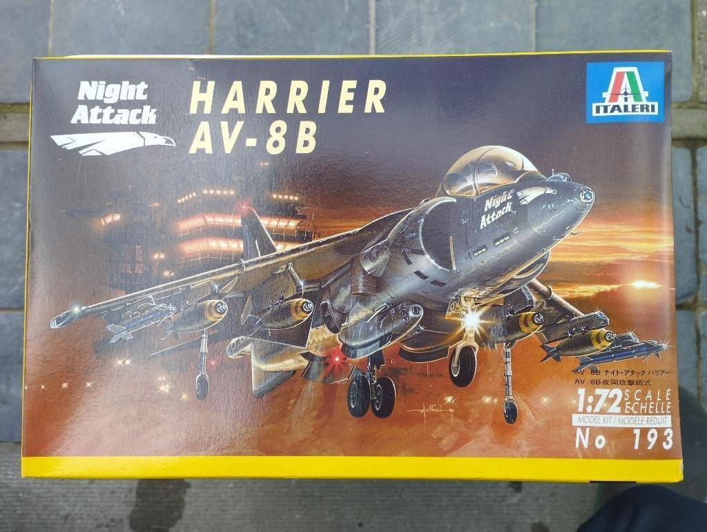 Italeri Harrier AV-8B Night Attack,No. 193, Neuf, Italeri, Enlèvement, 1:72 à 1:144