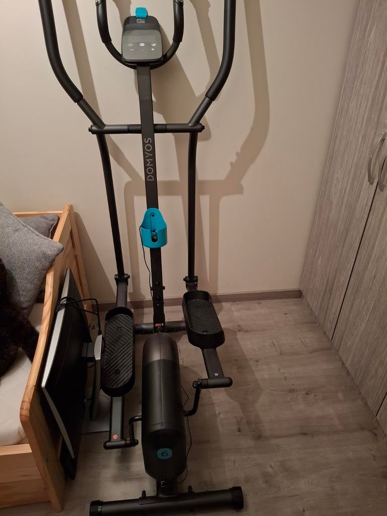 Elektrische Crosstrainer Essential nieuwe staat, Ophalen, Zo goed als nieuw, Rug, Crosstrainer