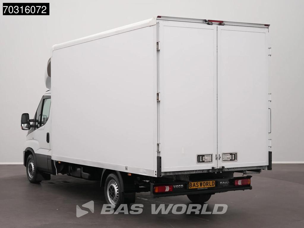 Iveco Daily 35S16 Automaat 160PK Bakwagen Achterdeuren Airco, Auto's, Bestelwagens en Lichte vracht, Automaat, Stof, Gebruikt
