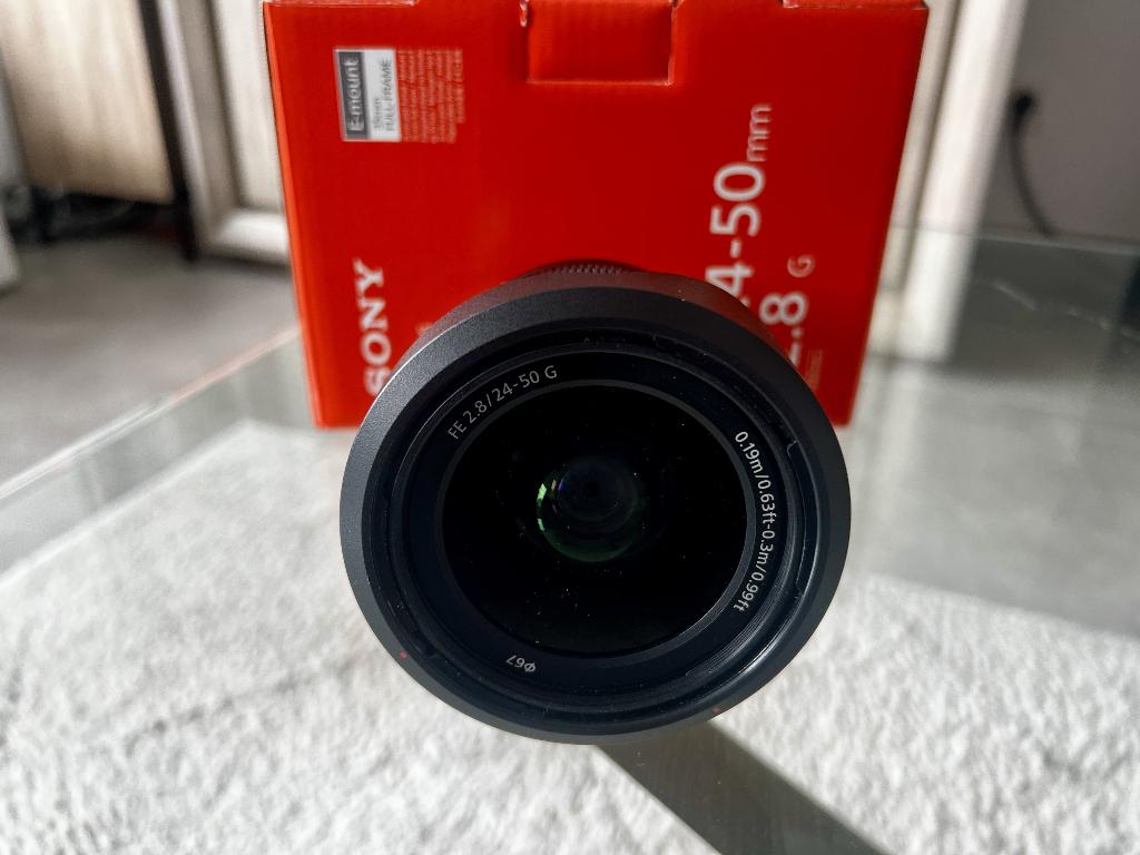 Sony FE 24-50mm f/2.8 G, Audio, Tv en Foto, Ophalen, Zo goed als nieuw, Zoom