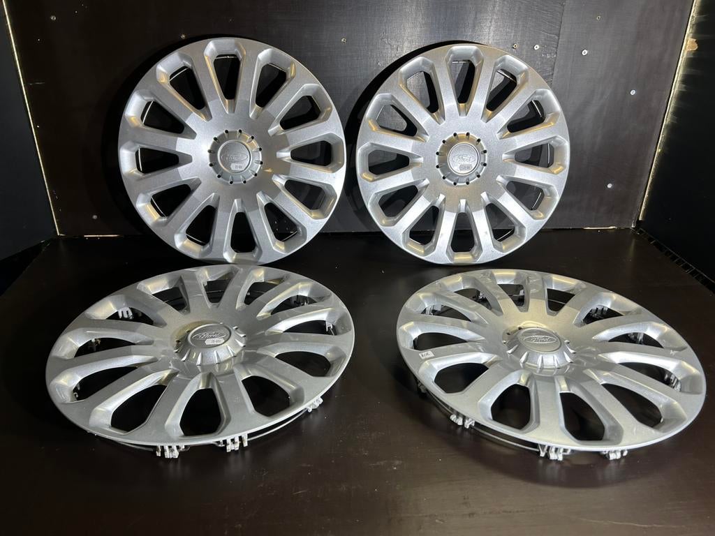 4 enjoliveurs d’origine Ford B-max fiesta ka focus 15", Enlèvement ou Envoi, Comme neuf