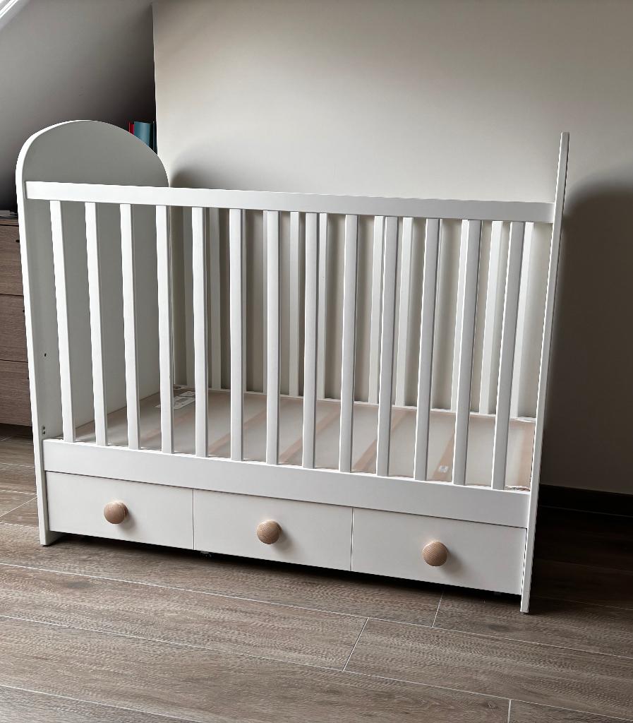 Babybedje met lade & matras & matrasbeschermer, Ophalen, Matras