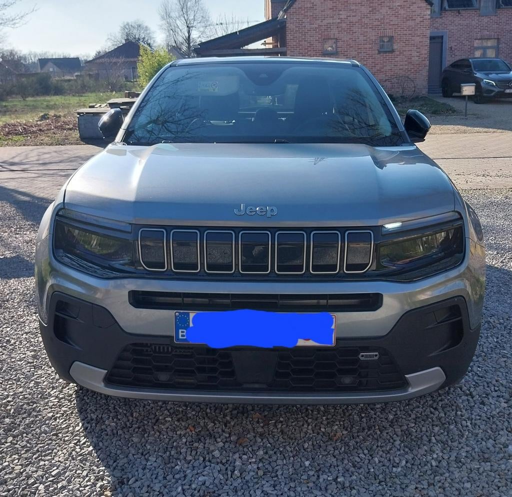 Jeep Avenger 1.2 Altitude, Autos, Jeep, Argent ou Gris, Achat, Euro 6, Boîte manuelle