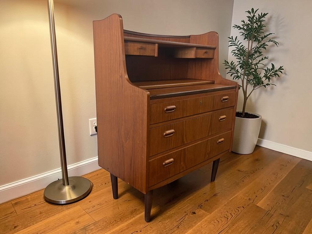 vintage Deense houten kast / secretaire / vanity meubel, Ophalen