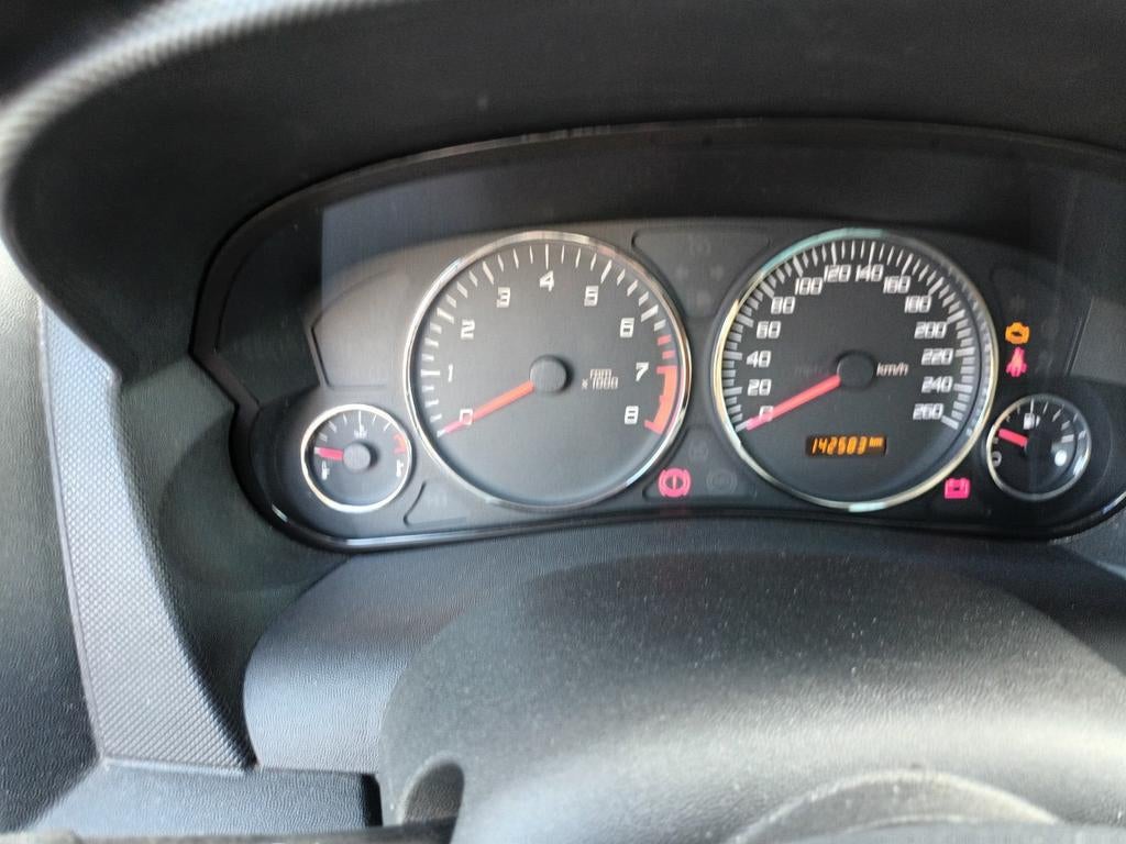 CADILLAC SRX 3,6 L CARGO LÉGER, VEUILLEZ D'ABORD LIRE ! ! ! , Particulier, Achat, SRX