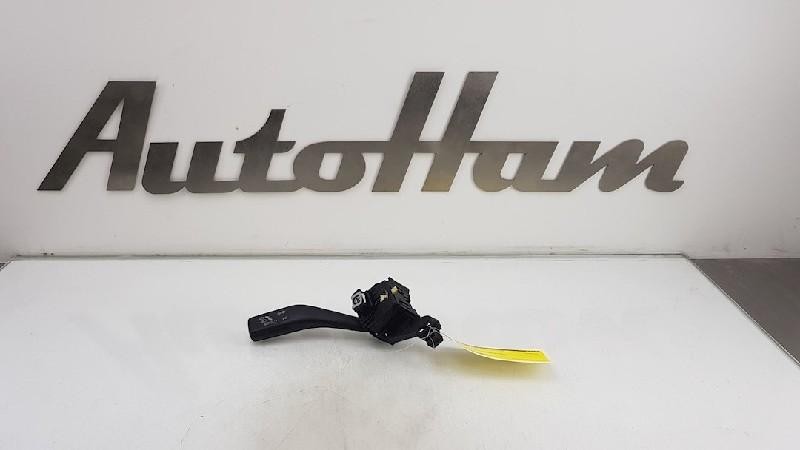 COMMUTATEUR CLIGNOTANT Volkswagen Caddy Combi III (2KB,2KJ), Utilisé, Volkswagen