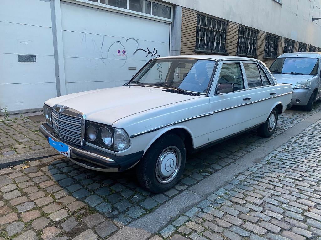 mercedes c200 oltimer 1983, Autos, Essai à domicile, Achat, Entreprise, Entretenue par le concessionnaire