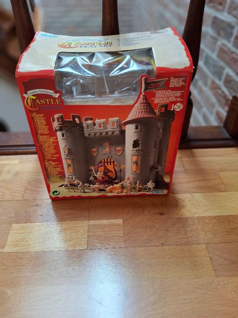 Château avec accessoires, Enlèvement, Comme neuf, Ensemble complet