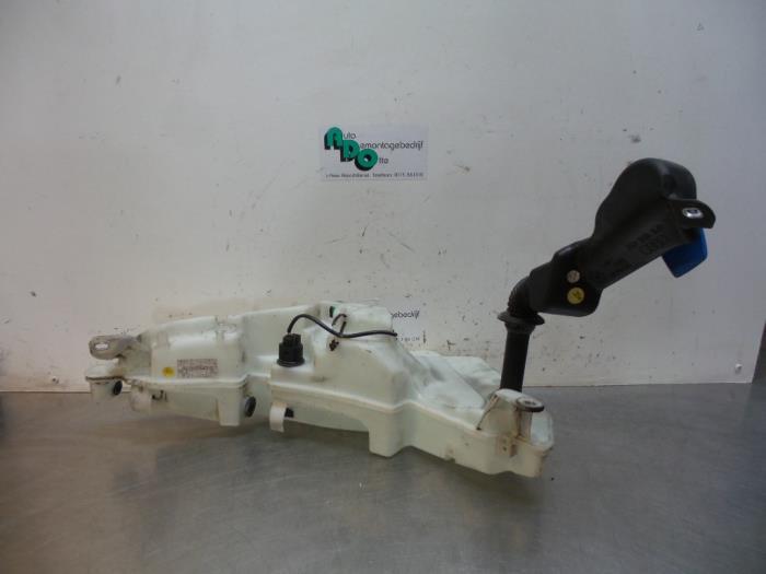 Ruitensproeiertank voor van een Audi A6 (A6 04-), Gebruikt, -, -, -